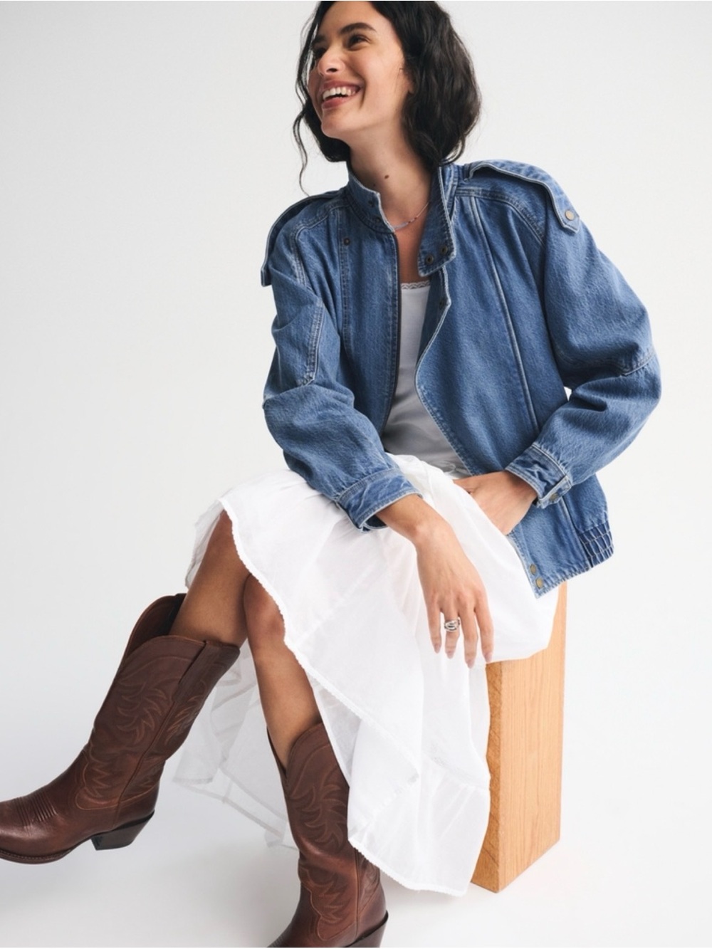 Abercrombie & Fitch relaxed, denim bomber jacket - Picture 6 of 10